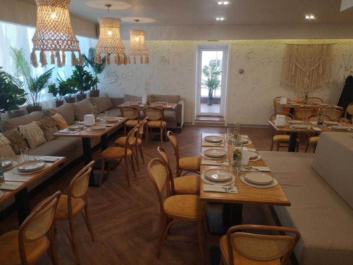 Ayhan Hotel Aqtöbe Luaran gambar