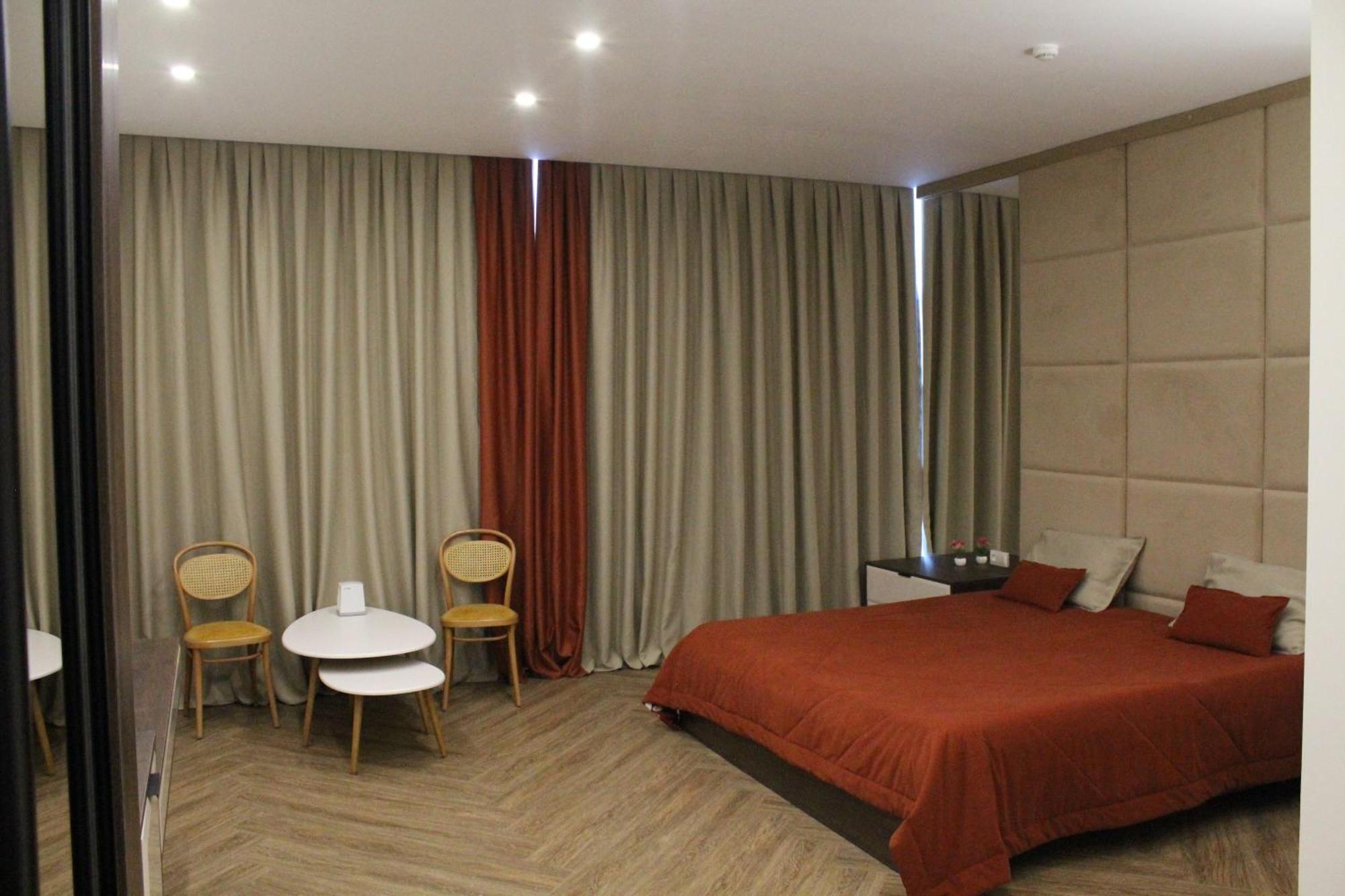 Ayhan Hotel Aqtöbe Luaran gambar