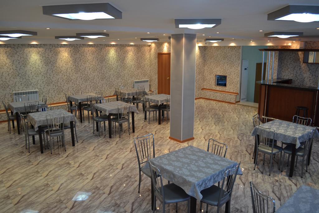 Ayhan Hotel Aqtöbe Luaran gambar