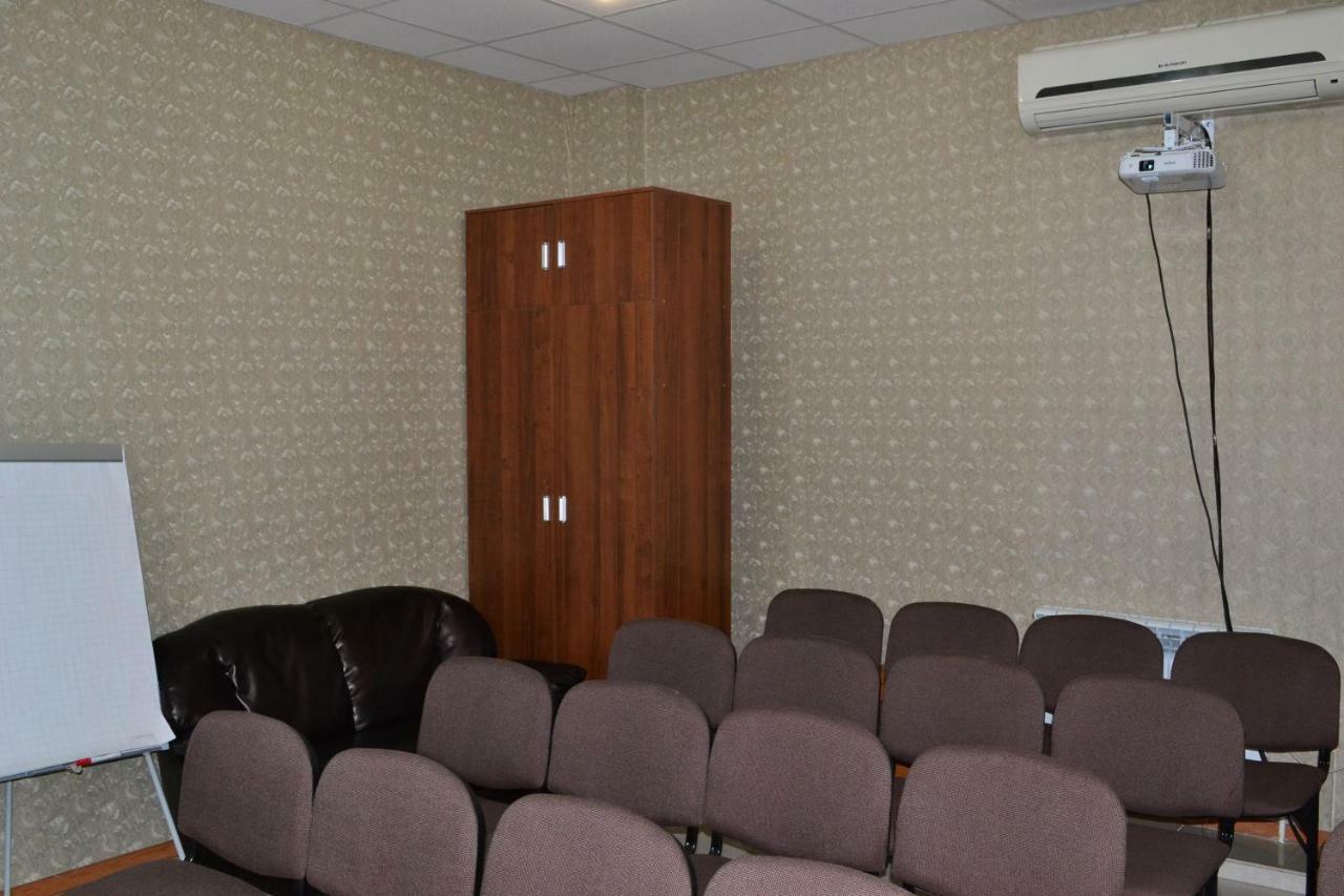 Ayhan Hotel Aqtöbe Luaran gambar