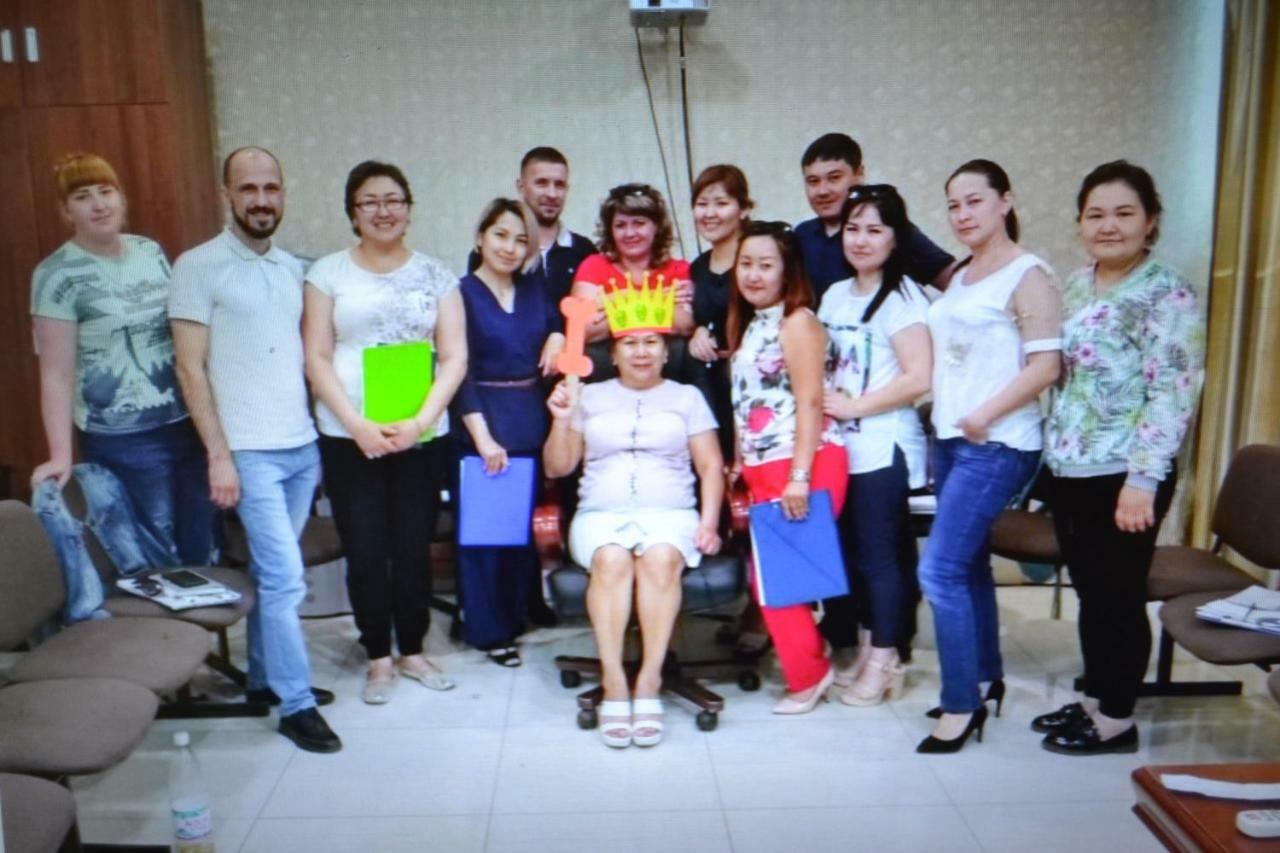 Ayhan Hotel Aqtöbe Luaran gambar