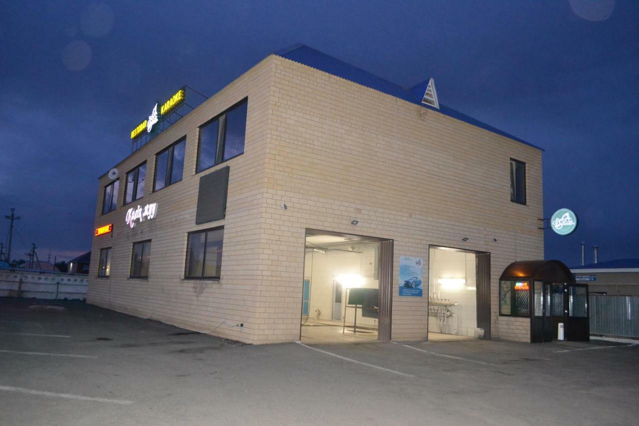 Ayhan Hotel Aqtöbe Luaran gambar