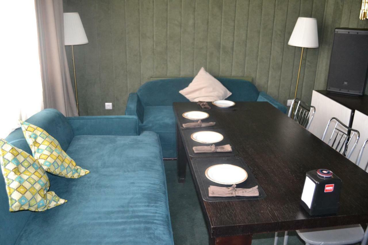 Ayhan Hotel Aqtöbe Luaran gambar