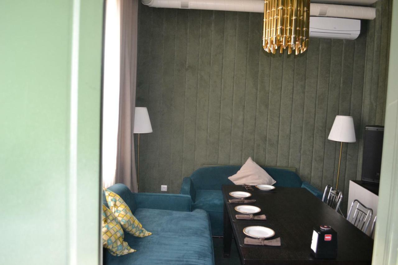 Ayhan Hotel Aqtöbe Luaran gambar