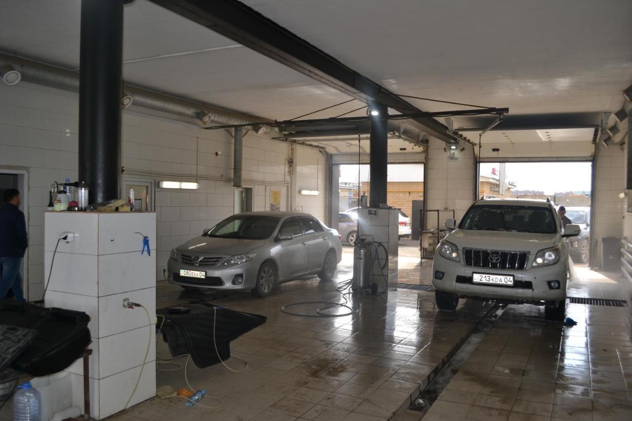 Ayhan Hotel Aqtöbe Luaran gambar