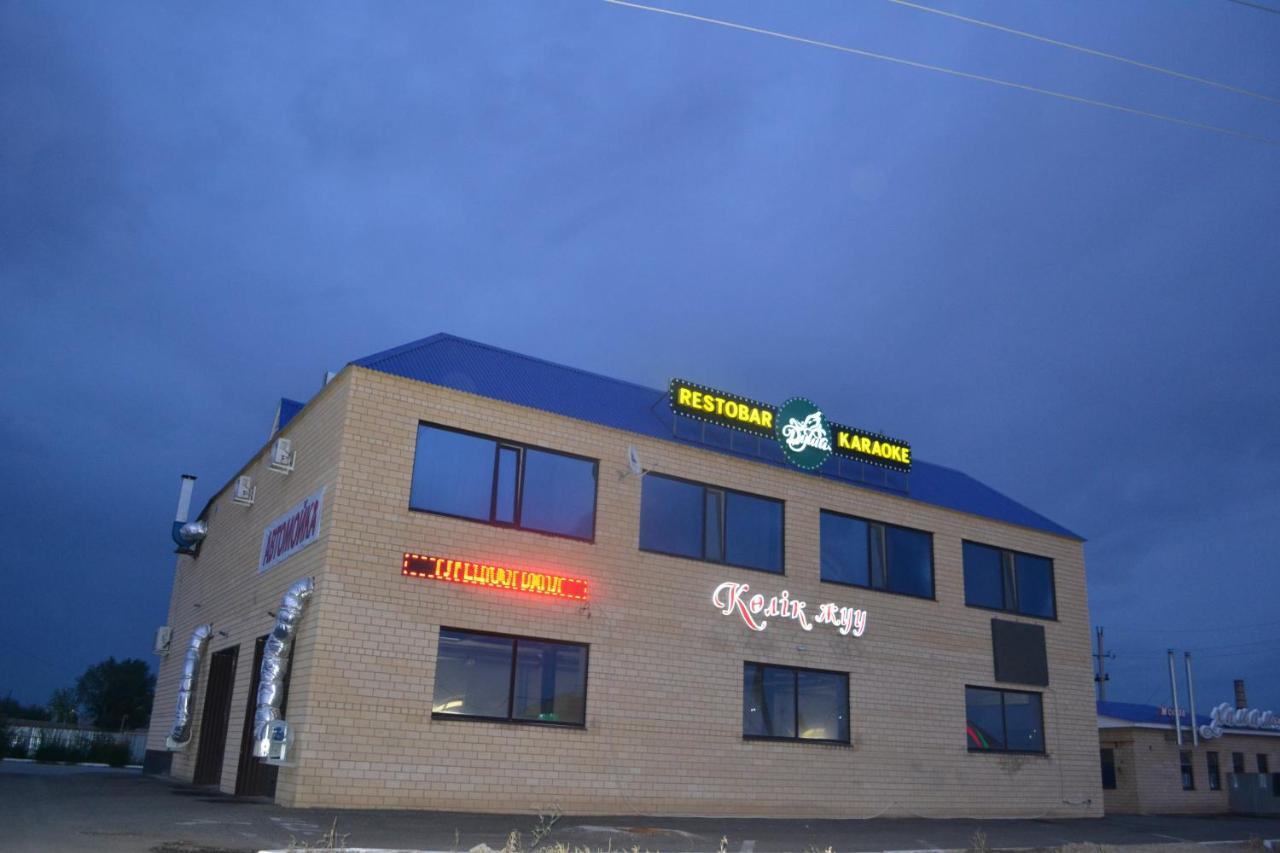Ayhan Hotel Aqtöbe Luaran gambar